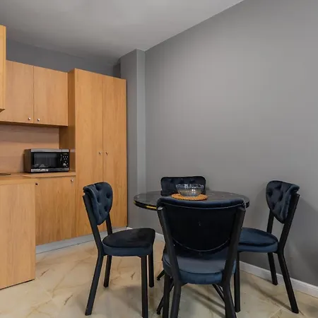 Moto Retreat I I Free Parking