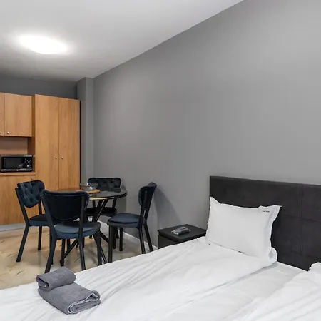 Apartment Moto Retreat I Central Studio I Free Parking Sofia