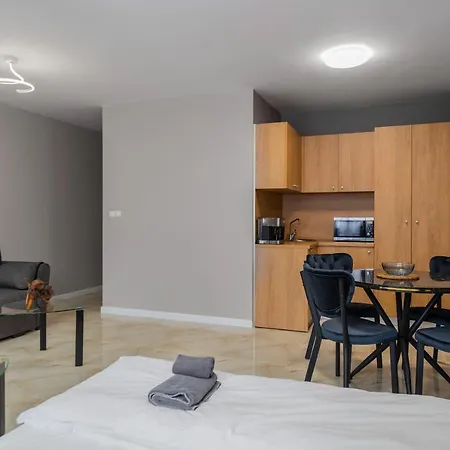 Apartment Moto Retreat I Central Studio I Free Parking *
